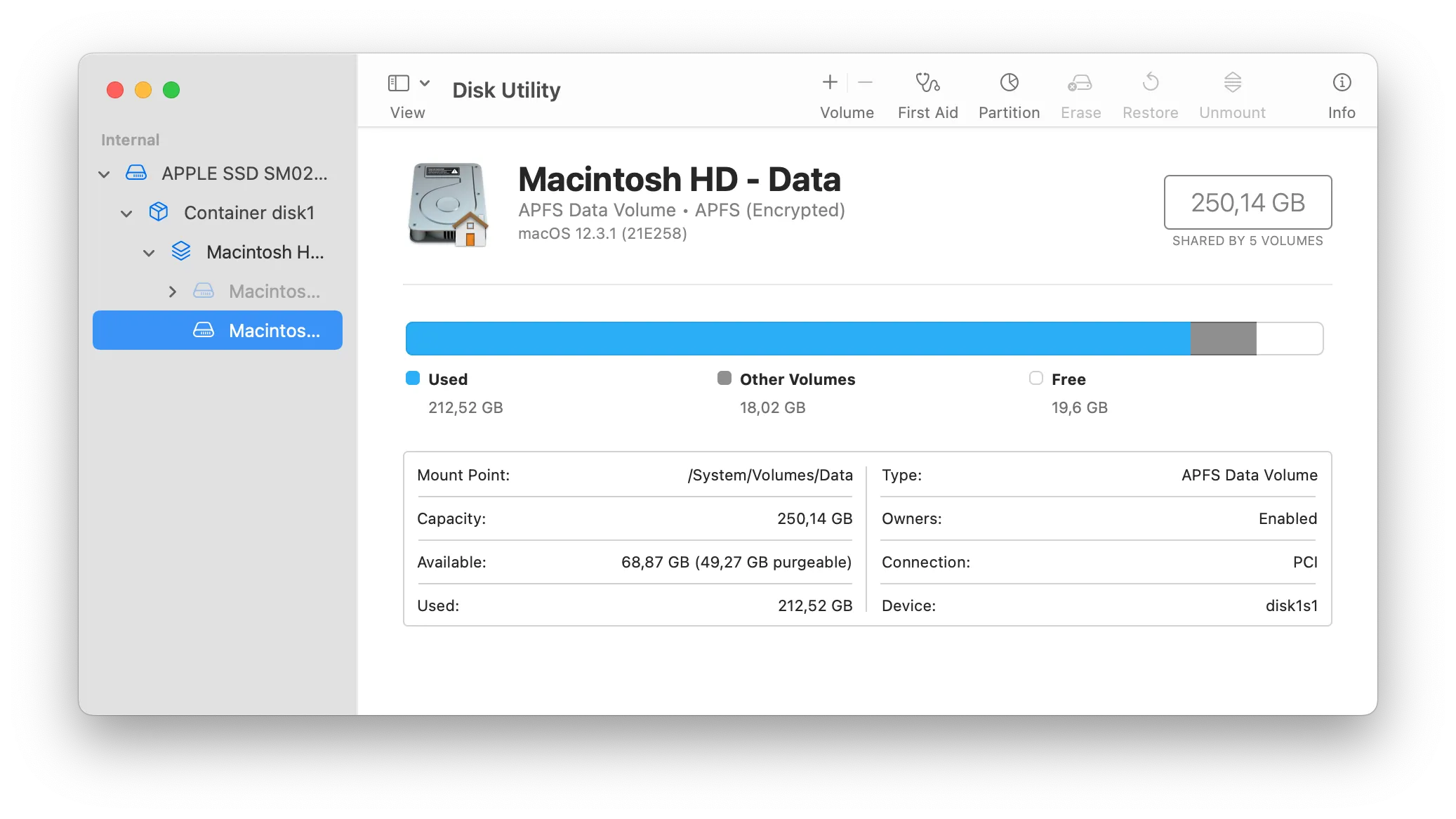 The real amount of free space in the Disk Utility app